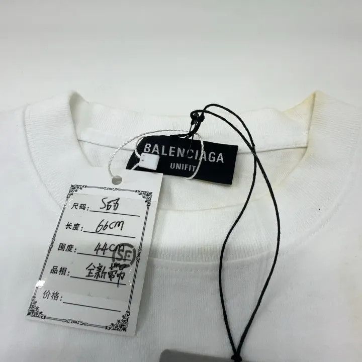 Balenciaga Balenciaga White Barcode Print Cotton T-Shirt 0079 Size S / US 4 / IT 40 - 4 Thumbnail