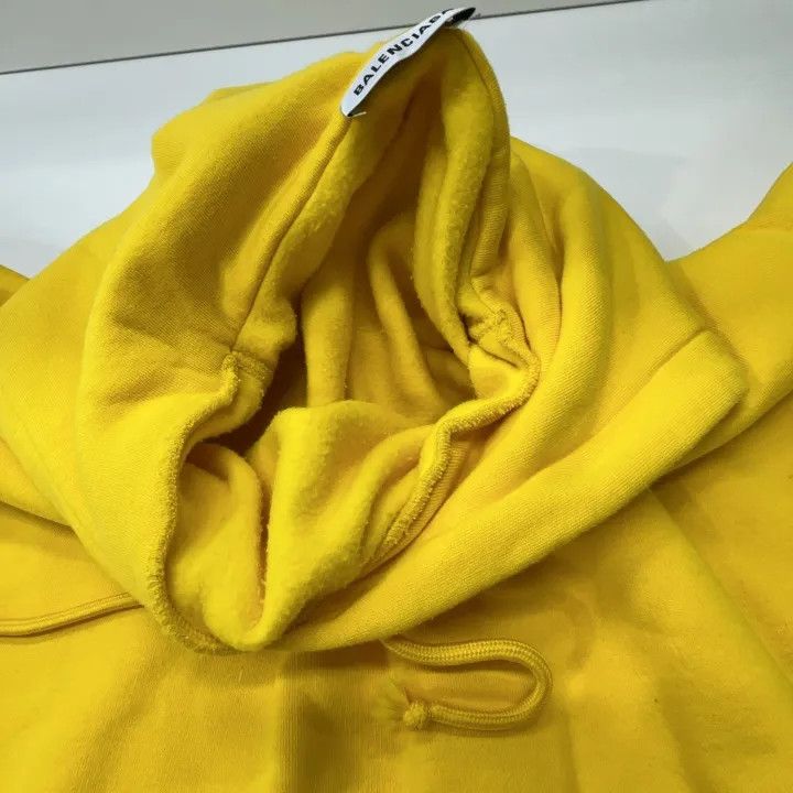 Balenciaga Balenciaga Yellow Long Sleeve Hoodie for Women 0079 Size S / US 4 / IT 40 - 7 Thumbnail