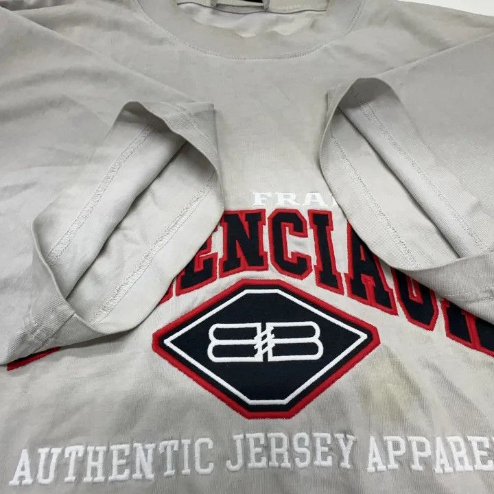 Balenciaga Balenciaga Vintage Logo Graphic T-Shirt for Women 0079 Size XS / US 0-2 / IT 36-38 - 8 Thumbnail