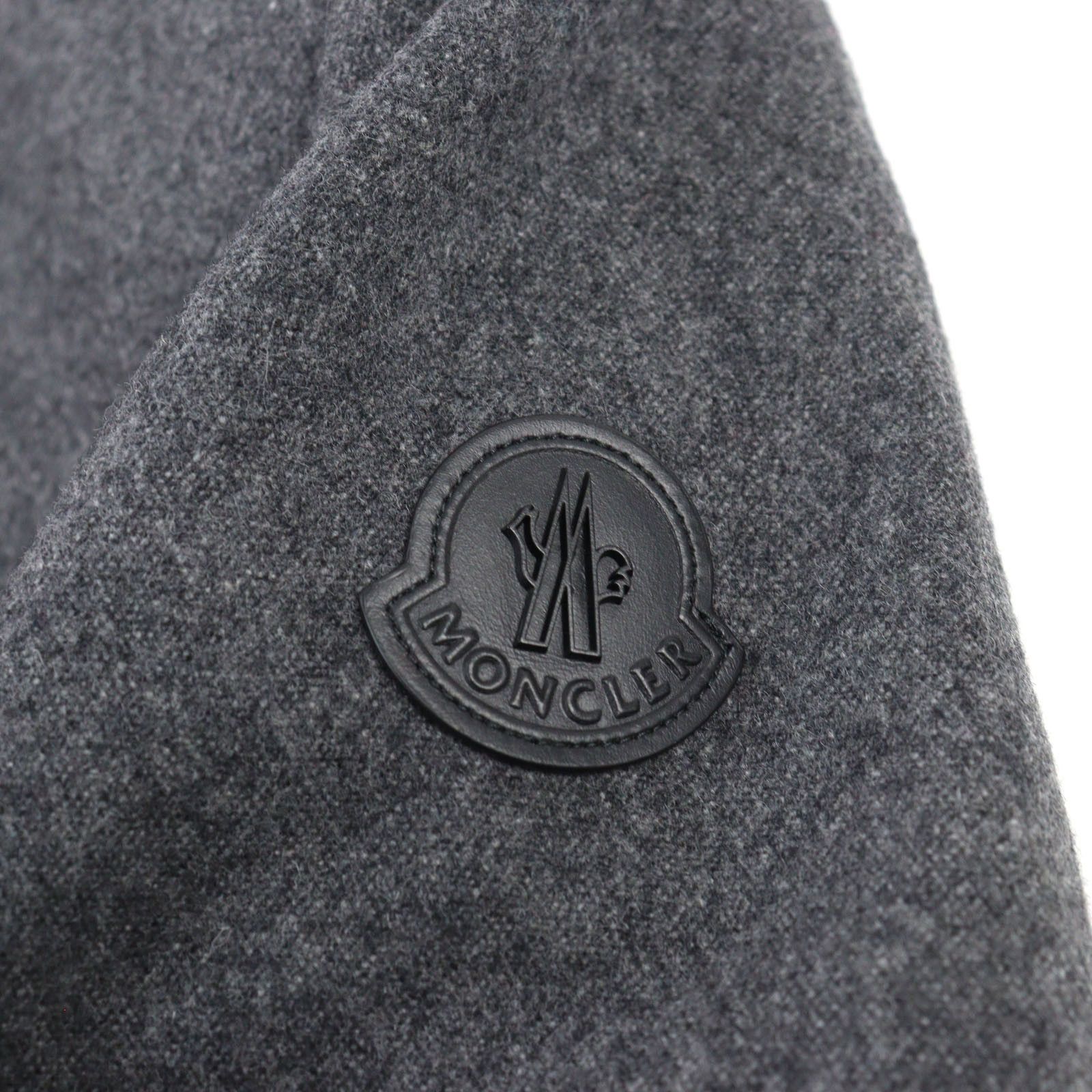 Moncler Moncler Moncler MILLEVACHES GIUBBOTTO Down Jacket Others Outerwear H20911A00196 596B3 Size ONE SIZE - 7 Thumbnail