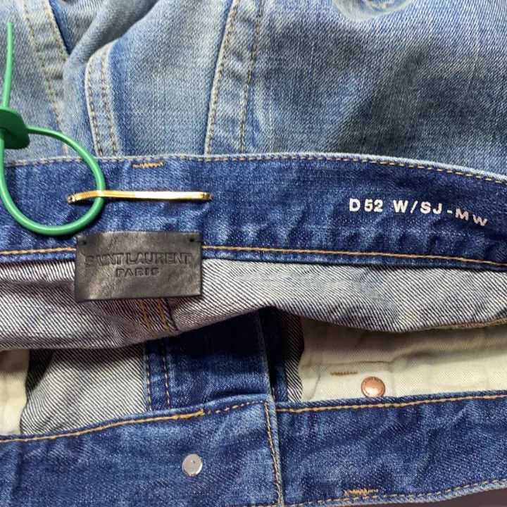 Saint Laurent Paris Saint Laurent SS23 Wash Button Straight Leg Jeans 0079 Size 28" / US 6 / IT 42 - 4 Thumbnail