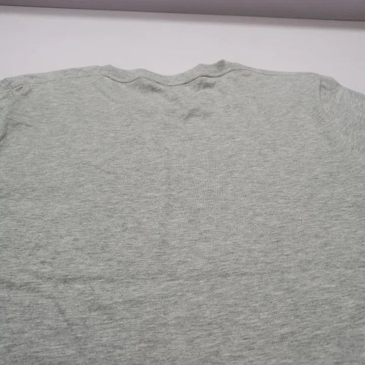 Saint Laurent Paris Saint Laurent Gray Logo Print Short Sleeve T-Shirt 0079 Size XS / US 0-2 / IT 36-38 - 5 Thumbnail