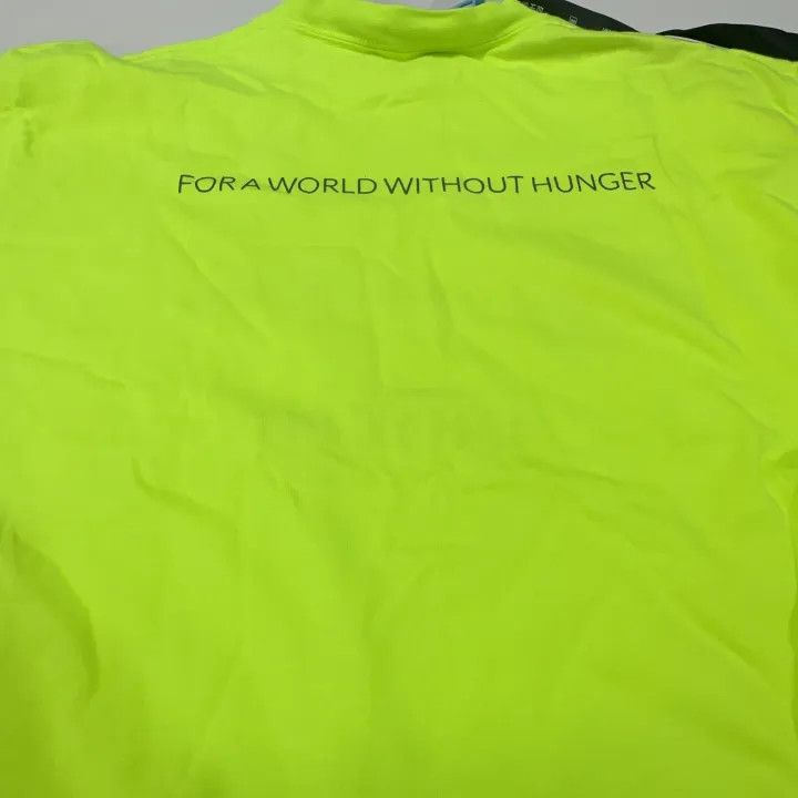 Balenciaga Balenciaga x WFP Logo Print Short Sleeve T-Shirt 0079 Size XS / US 0-2 / IT 36-38 - 4 Thumbnail