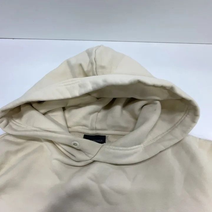 Balenciaga Balenciaga Ivory Logo Embroidered Long Sleeve Hoodie 0079 Size S / US 4 / IT 40 - 7 Thumbnail