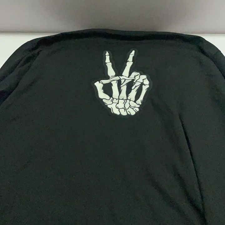 Balenciaga Balenciaga Graphic Print Long Sleeve T-Shirt Women 0079 Size XS / US 0-2 / IT 36-38 - 6 Thumbnail
