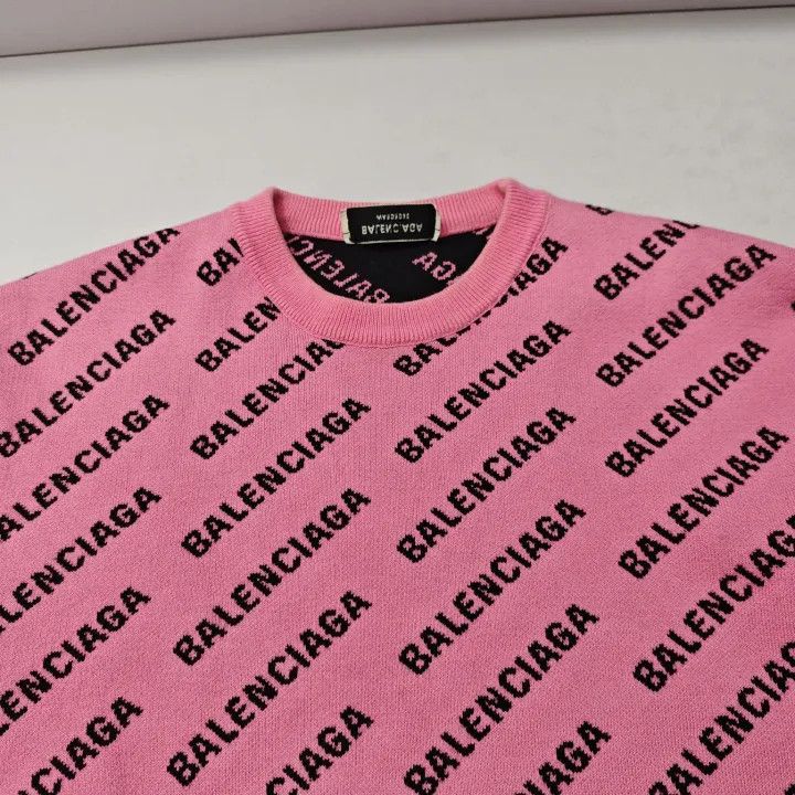 Balenciaga Balenciaga SS22 Pink Logo Sweater for Women 0079 Size XS / US 0-2 / IT 36-38 - 7 Thumbnail