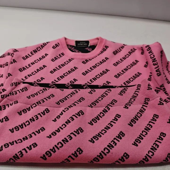 Balenciaga Balenciaga SS22 Pink Logo Sweater for Women 0079 Size XS / US 0-2 / IT 36-38 - 14 Thumbnail
