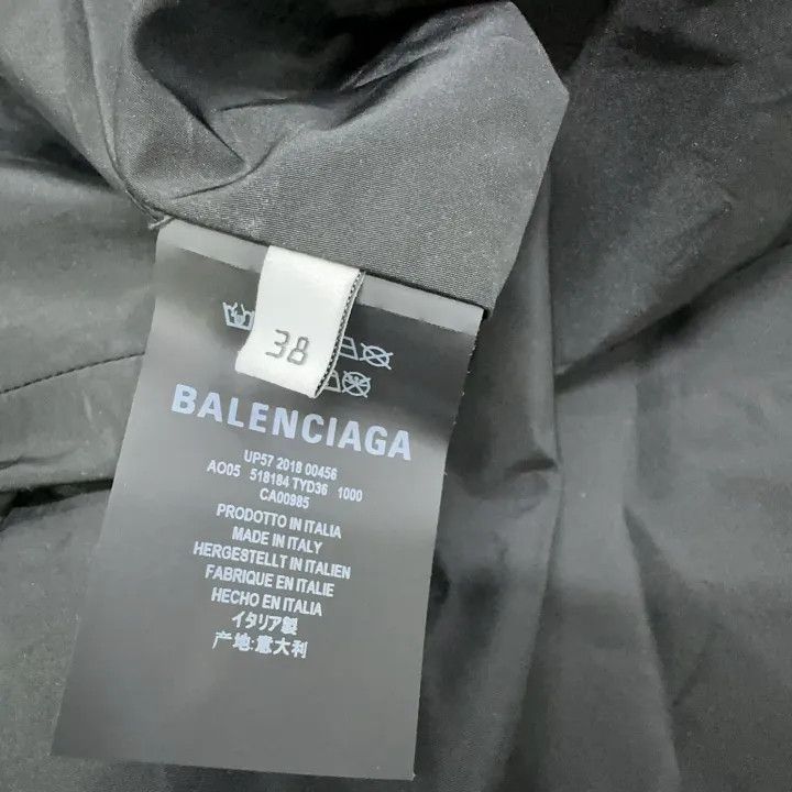 Balenciaga Balenciaga Hooded Mid-Length Raincoat for Women 0079 Size M / US 6-8 / IT 42-44 - 4 Thumbnail