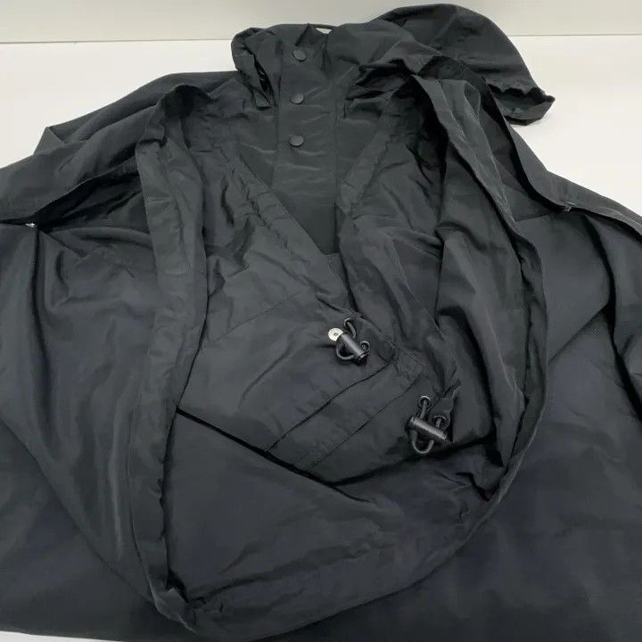 Balenciaga Balenciaga Hooded Mid-Length Raincoat for Women 0079 Size M / US 6-8 / IT 42-44 - 10 Thumbnail