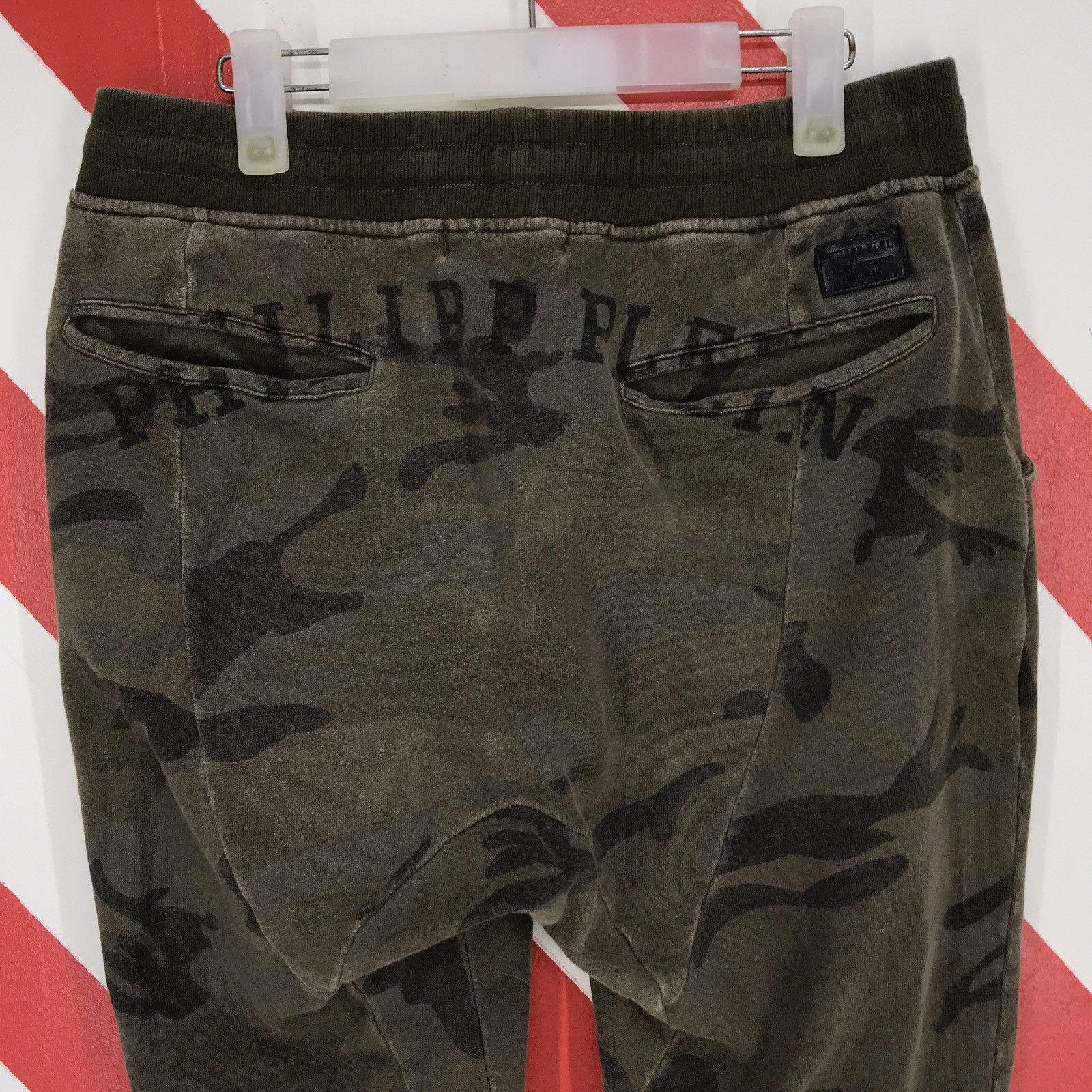 Philipp Plein Philipp Plein Jogger Multi Pocket Camouflaged Army XL Size US 36 / EU 52 - 2 Thumbnail
