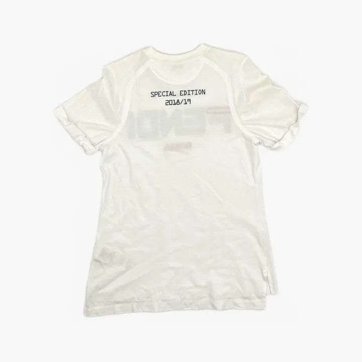 Fendi Fendi Logo Print Short Sleeve T-Shirt for Women 0079 Size XXS / US 00 / IT 34 - 3 Thumbnail