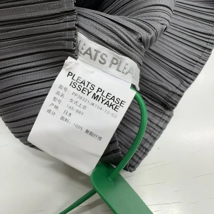 Issey Miyake Issey Miyake Pleated Long Sleeve Top 0079 Size XS / US 0-2 / IT 36-38 - 2 Thumbnail