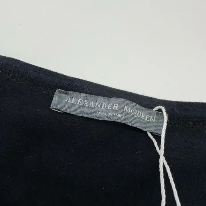 Alexander McQueen Alexander McQueen Casual Plain Short Sleeve Top 0079 Size M / US 6-8 / IT 42-44 - 4 Thumbnail