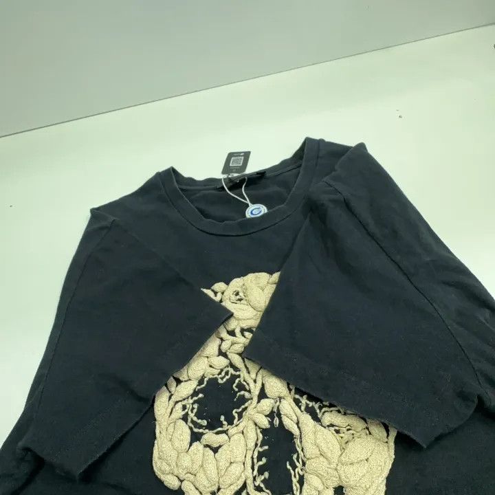 Alexander McQueen Alexander McQueen Floral Skull Graphic T-Shirt 0079 Size S / US 4 / IT 40 - 11 Thumbnail