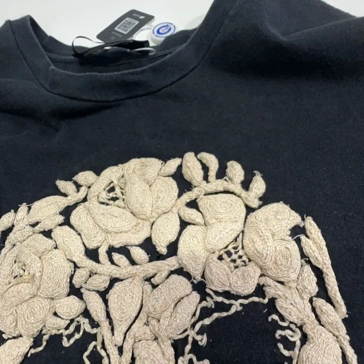Alexander McQueen Alexander McQueen Floral Skull Graphic T-Shirt 0079 Size S / US 4 / IT 40 - 6 Thumbnail