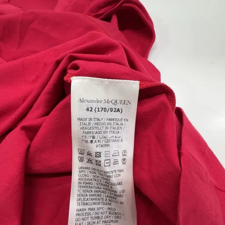 Alexander McQueen Alexander McQueen Red Asymmetric Short Sleeve T-Shirt 0079 Size L / US 10 / IT 46 - 4 Thumbnail