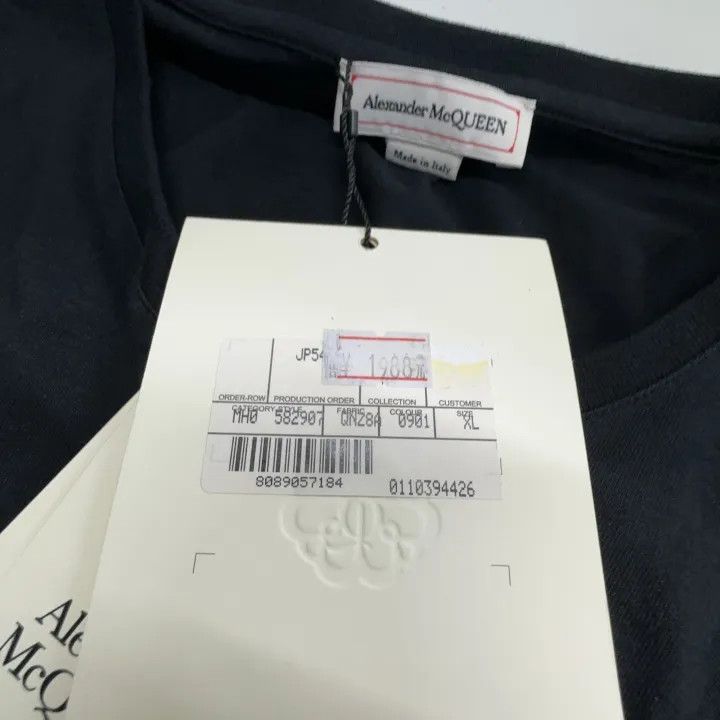 Alexander McQueen Alexander McQueen Skull Print Round Neck T-Shirt 0079 Size XL / US 12-14 / IT 48-50 - 7 Thumbnail