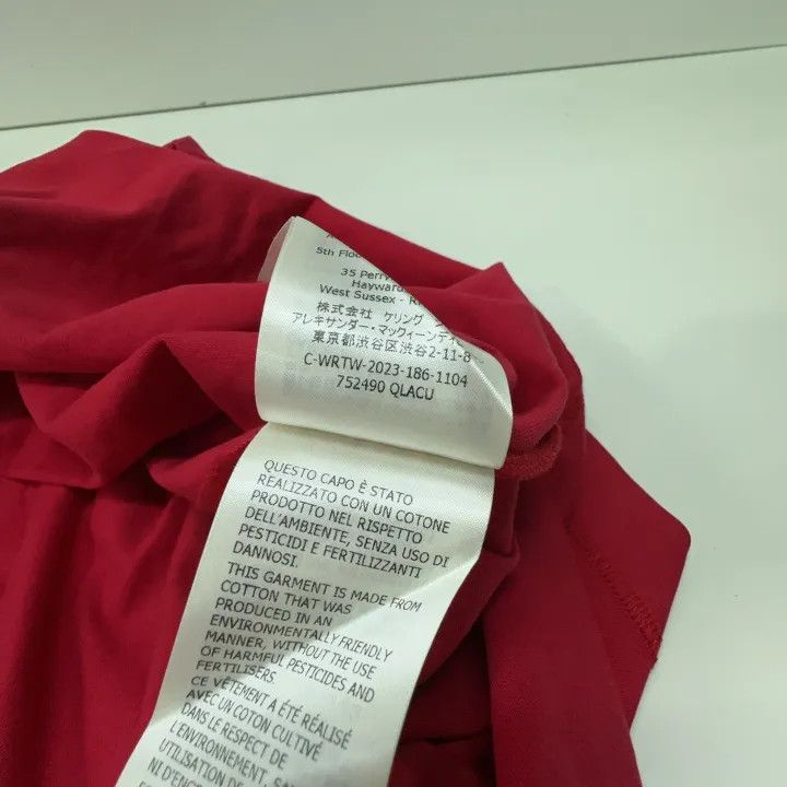 Alexander McQueen Alexander McQueen Red Asymmetrical Short Sleeve T-Shirt 0079 Size M / US 6-8 / IT 42-44 - 7 Thumbnail