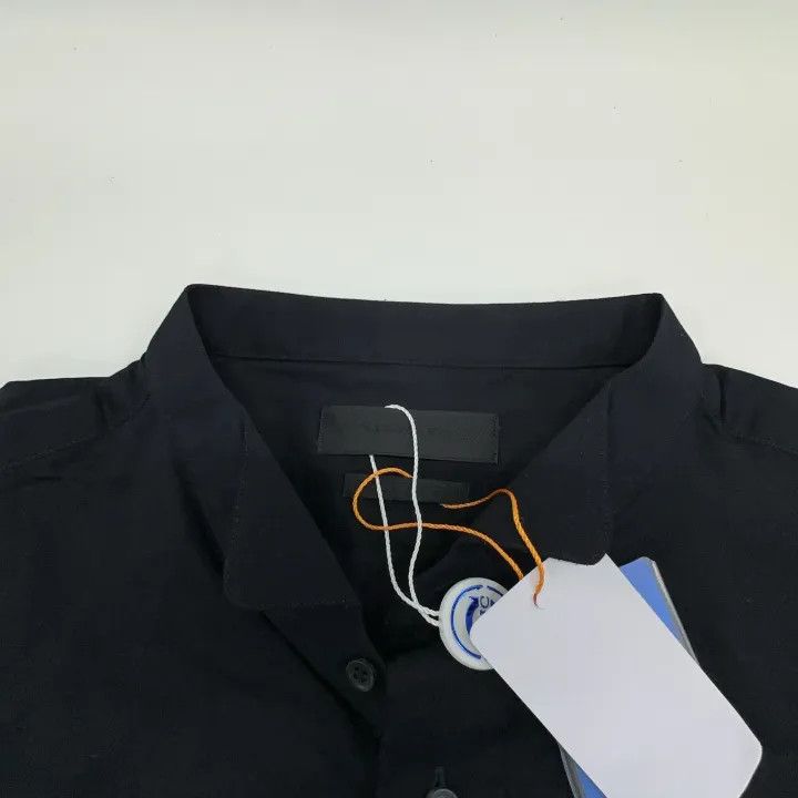 Alexander McQueen Alexander McQueen Casual Solid Short Sleeve Shirt 0079 Size L / US 10 / IT 46 - 5 Thumbnail
