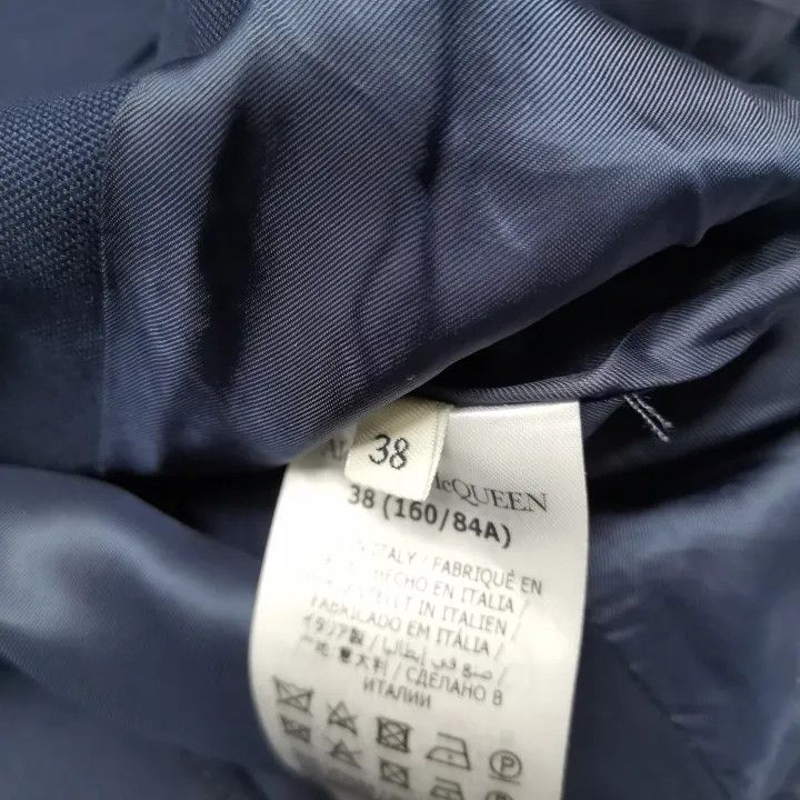 Alexander McQueen Alexander McQueen FW21 Logo Embellished Blazer 0079 Size M / US 6-8 / IT 42-44 - 6 Thumbnail