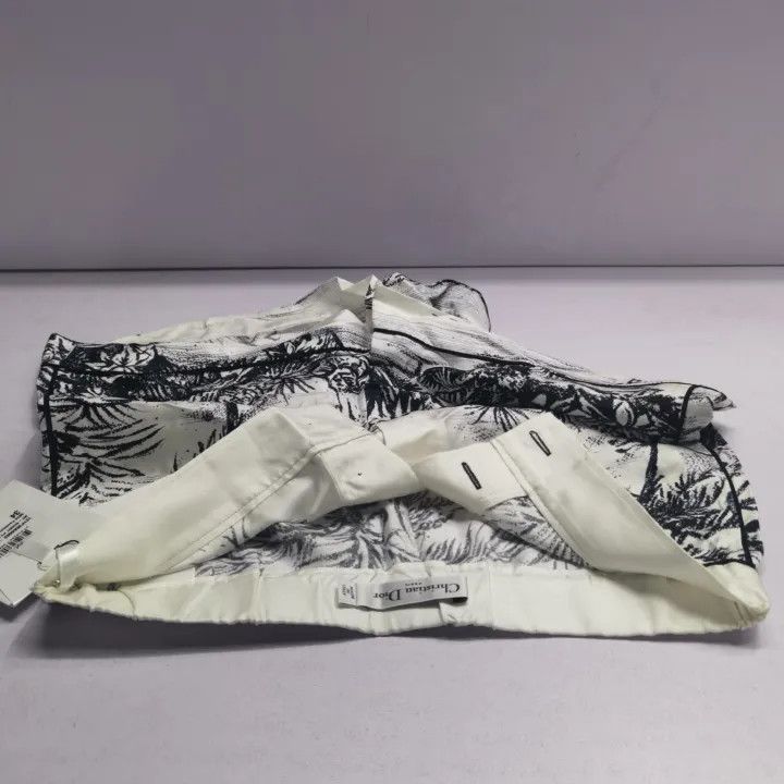 Dior Dior SS21 Forest Print Casual Shorts 0079 Size 34" / US 12 / IT 48 - 8 Thumbnail