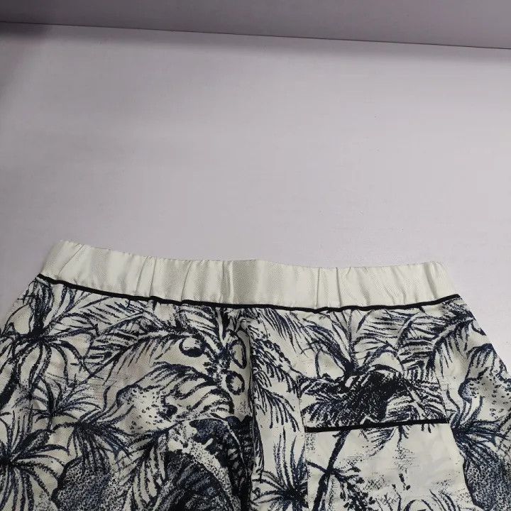 Dior Dior SS21 Forest Print Casual Shorts 0079 Size 34" / US 12 / IT 48 - 6 Thumbnail