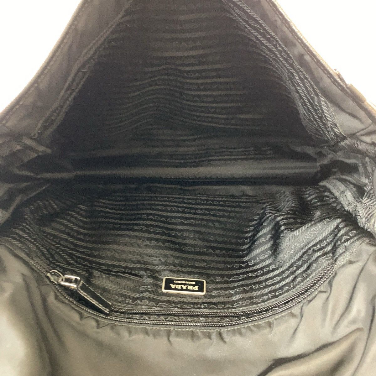 Prada Prada Prada Tessuto Triangle Logo Plate Nylon Shoulder Bag Others Shoulder Bag DUTY FREE for USA Size ONE SIZE - 9 Thumbnail
