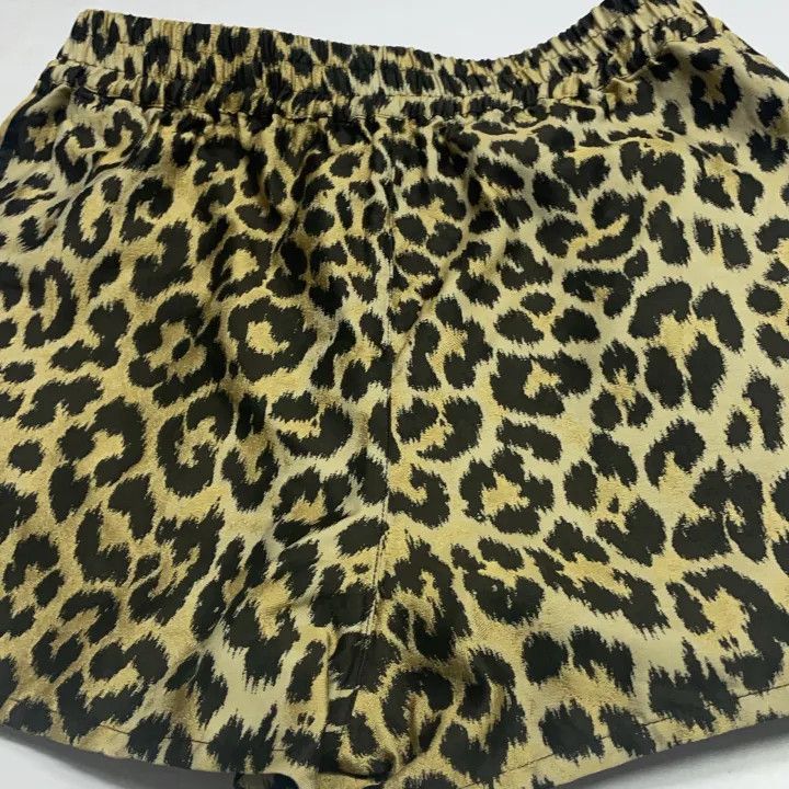 Dior Dior Women's Leopard Print Christah Shorts 0079 Size 34" / US 12 / IT 48 - 4 Thumbnail