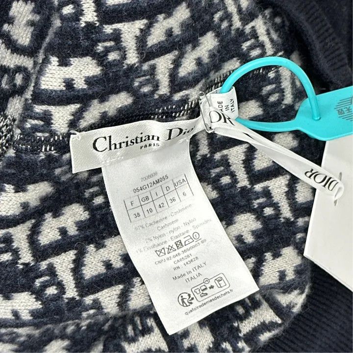 Dior Dior Reversible Logo Hooded Sweatshirt for Women 0079 Size M / US 6-8 / IT 42-44 - 4 Thumbnail