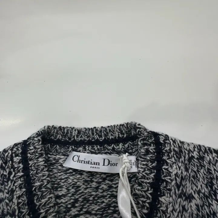 Dior Dior Sleeveless V-Neck Knit Top for Women 0079 Size S / US 4 / IT 40 - 6 Thumbnail