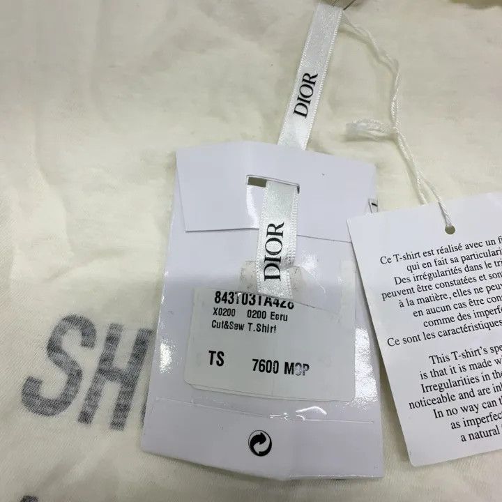 Dior Dior We Should All Be Feminists T-shirt 0079 Size S / US 4 / IT 40 - 4 Thumbnail