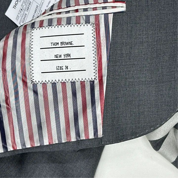 Thom Browne Thom Browne Classic Gray Blazer with Stripes 0079 Size M / US 6-8 / IT 42-44 - 4 Thumbnail