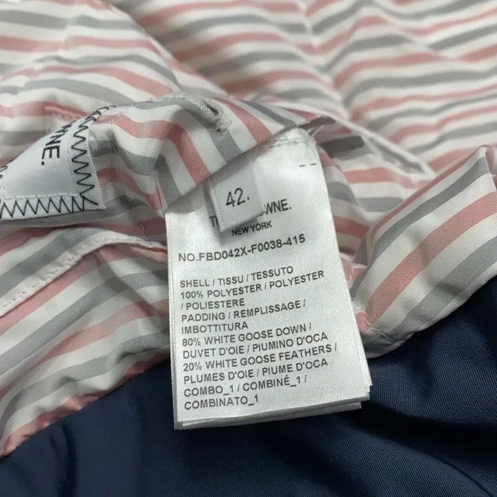 Thom Browne Thom Browne Classic Four-Stripes Down Jacket 0079 Size L / US 10 / IT 46 - 5 Thumbnail