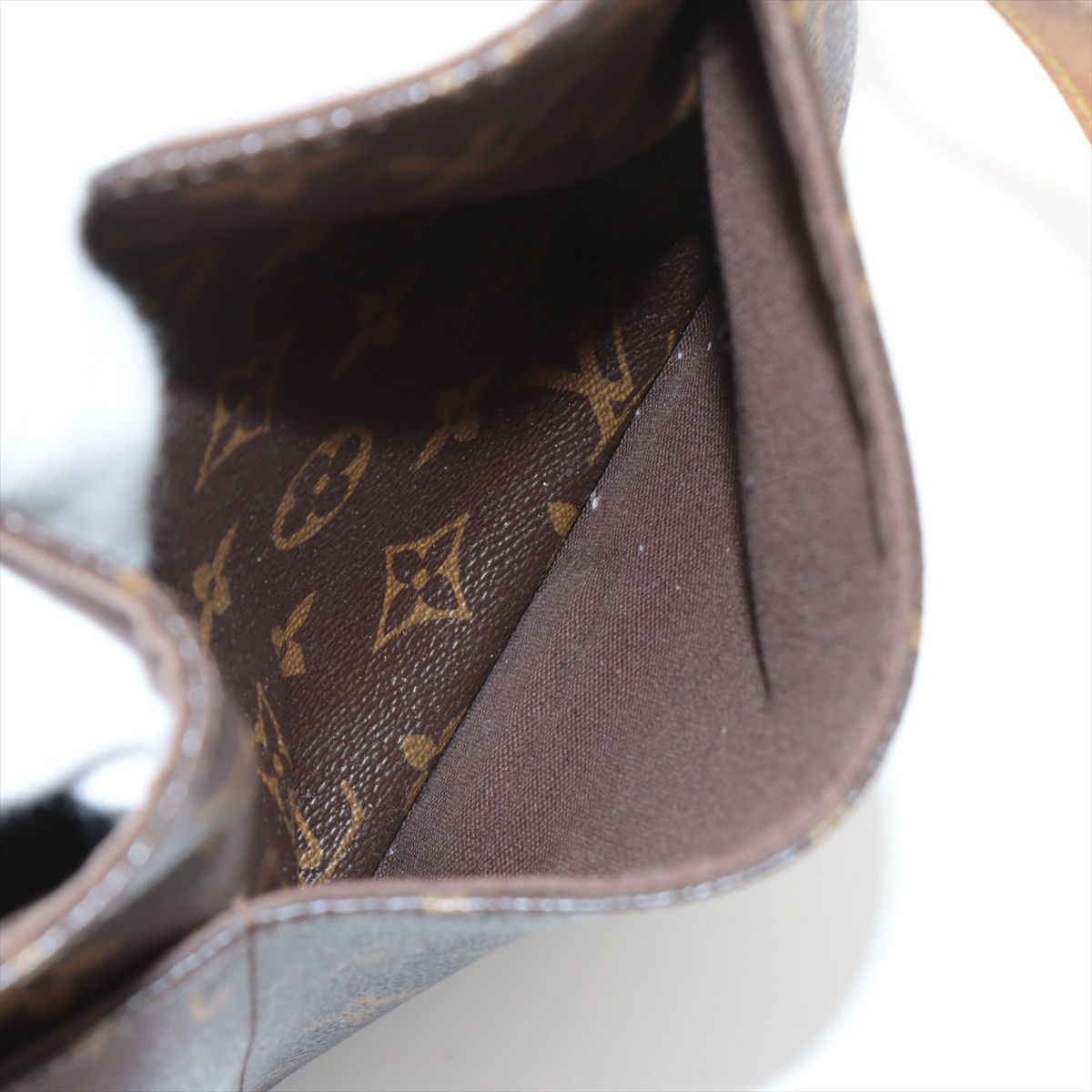 Louis Vuitton Louis Vuitton Menilmontant shoulder Size ONE SIZE - 12 Thumbnail