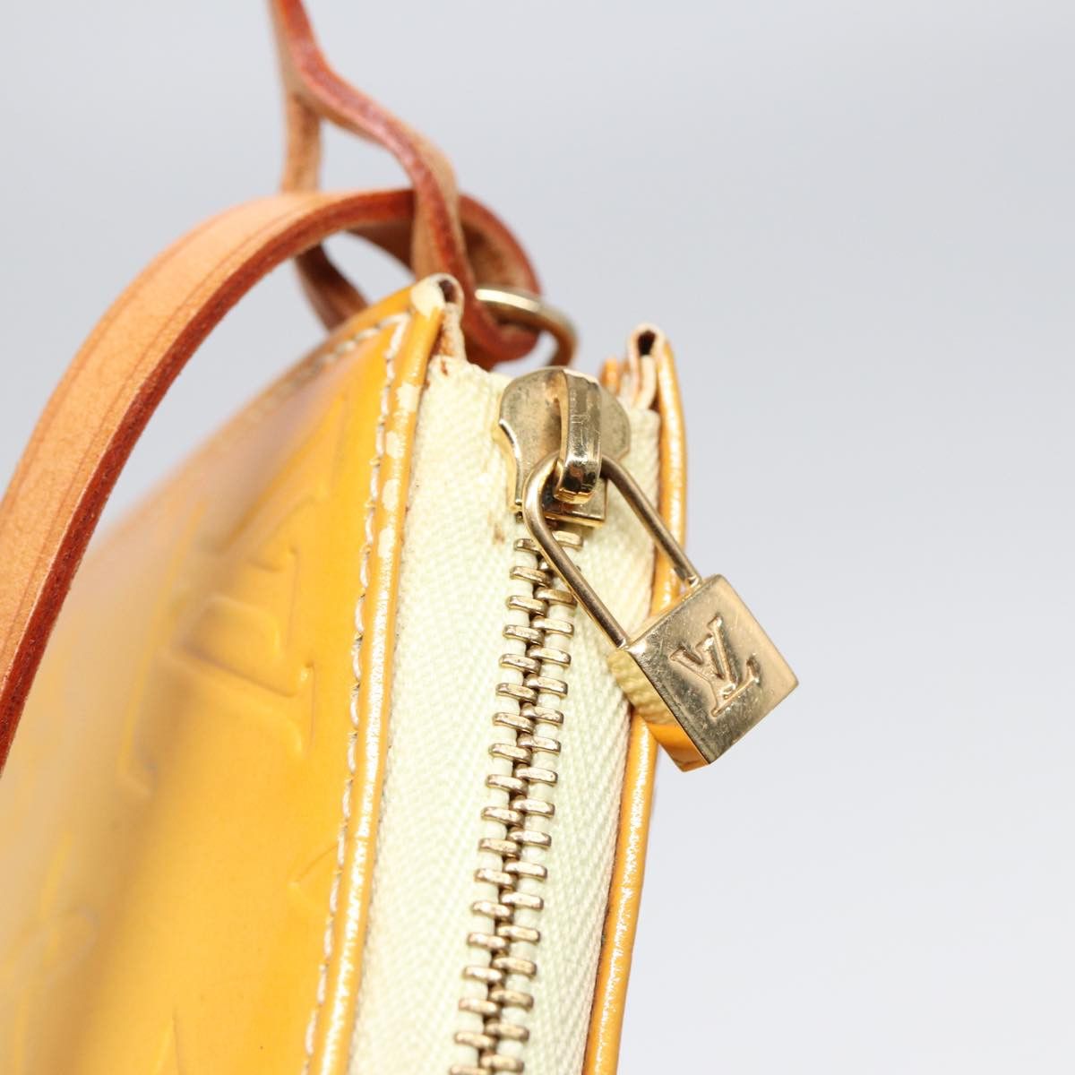 Louis Vuitton Louis Vuitton Lexington clutch Size ONE SIZE - 16 Thumbnail