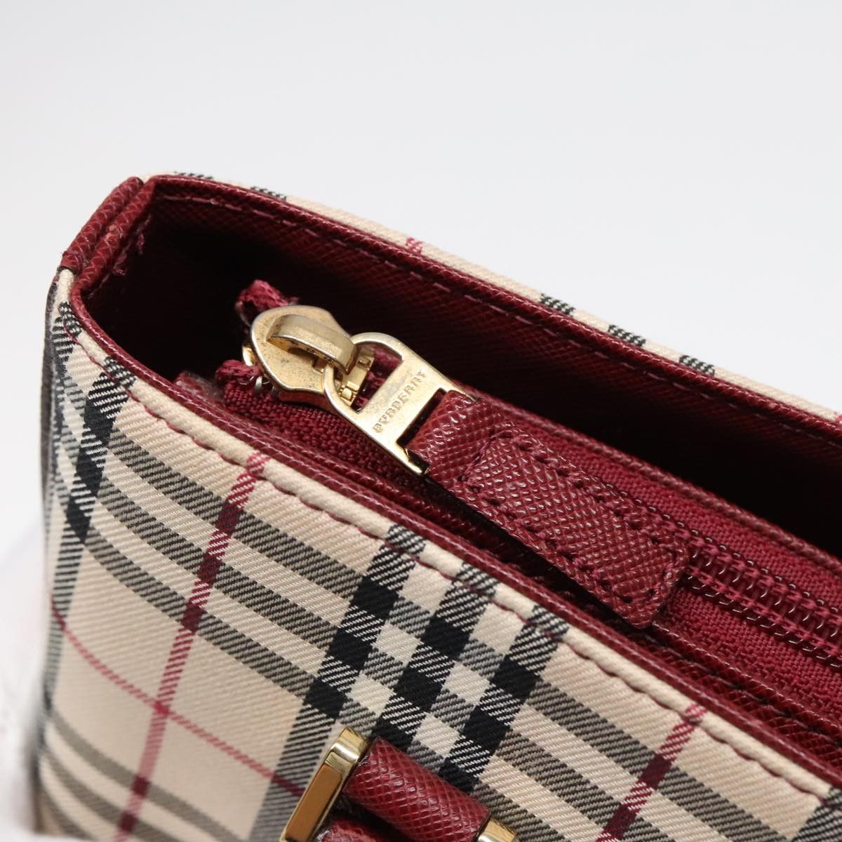 Burberry Burberry Nova Check shoulder Size ONE SIZE - 10 Thumbnail