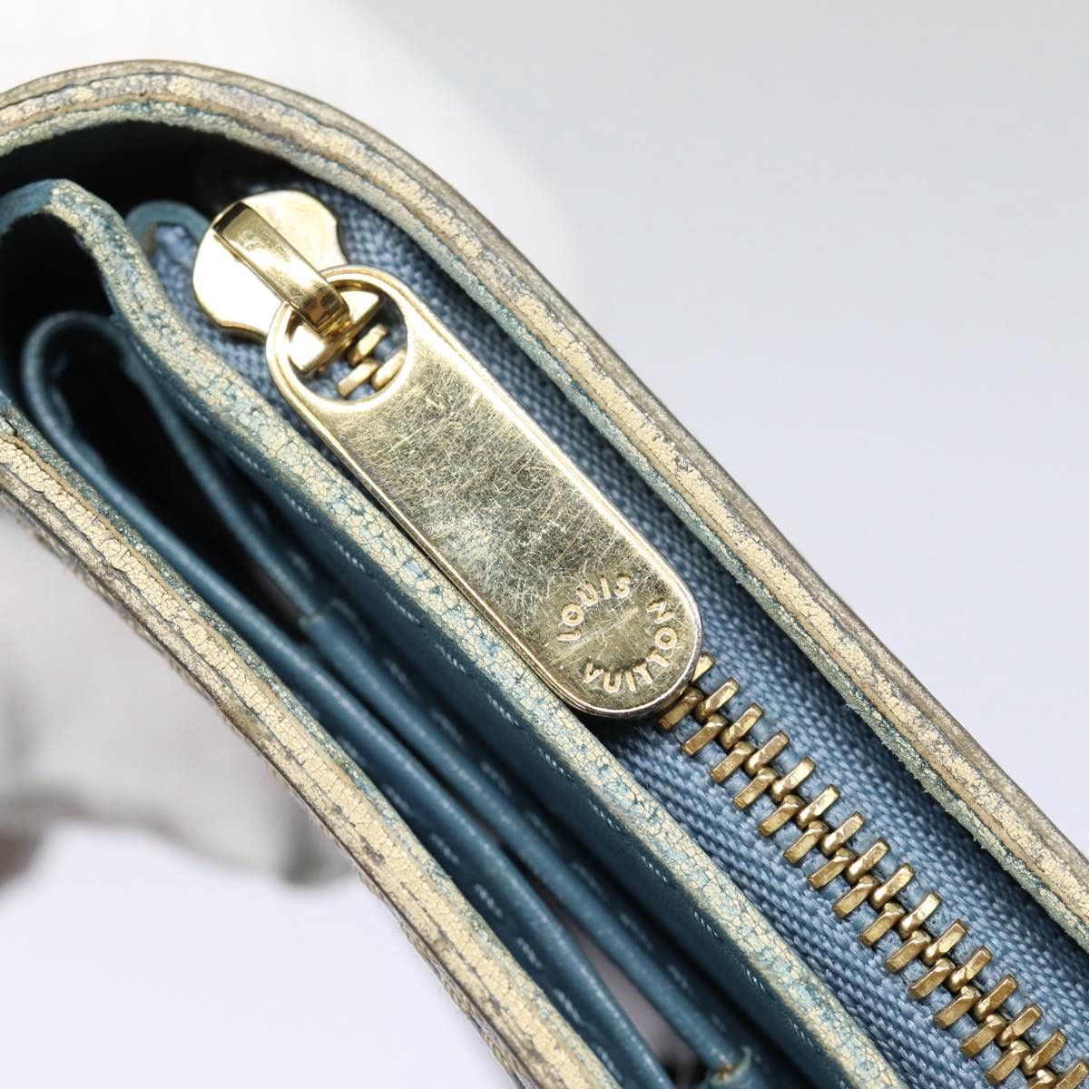 Louis Vuitton Louis Vuitton Suhari wallet Size ONE SIZE - 8 Thumbnail