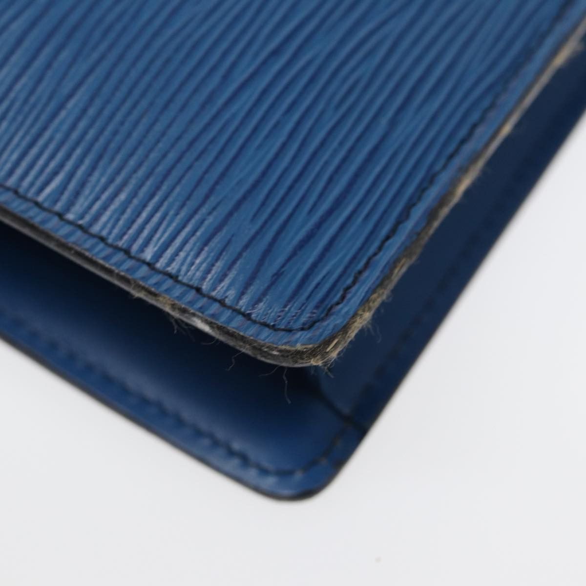 Louis Vuitton Louis Vuitton Montaigne clutch Size ONE SIZE - 16 Thumbnail