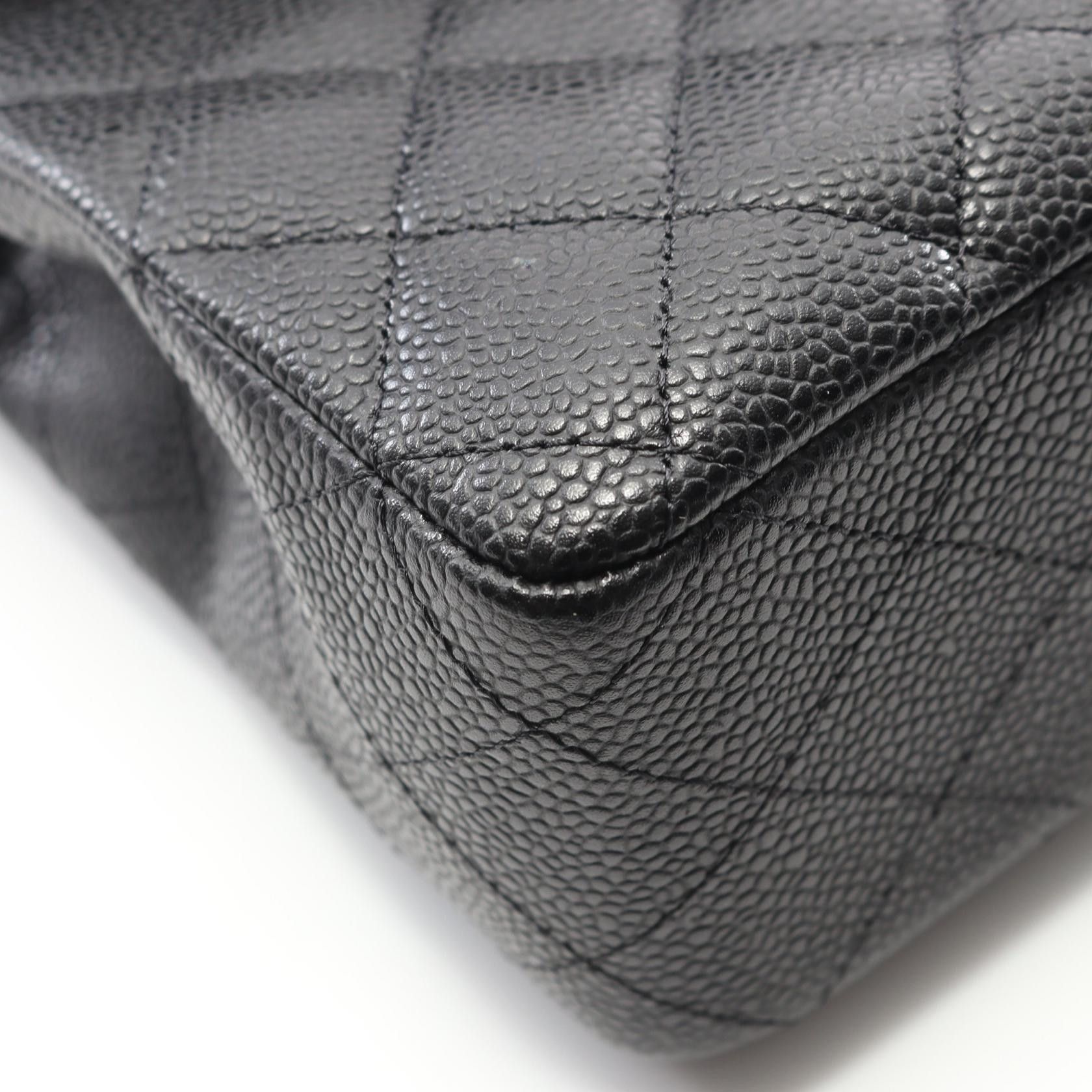 Chanel Chanel Chanel Matelasse Calf Shoulder Bag Leather Shoulder Bag A01112 Size ONE SIZE - 7 Thumbnail