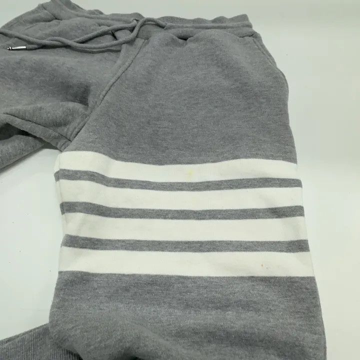 Thom Browne Thom Browne Classic Grey Sweatpants with Stripes 0079 Size 38" / US 16 / IT 52 - 11 Thumbnail