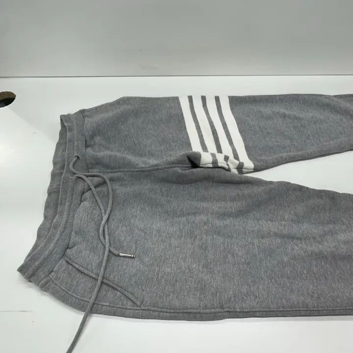 Thom Browne Thom Browne Classic Grey Sweatpants with Stripes 0079 Size 38" / US 16 / IT 52 - 8 Thumbnail