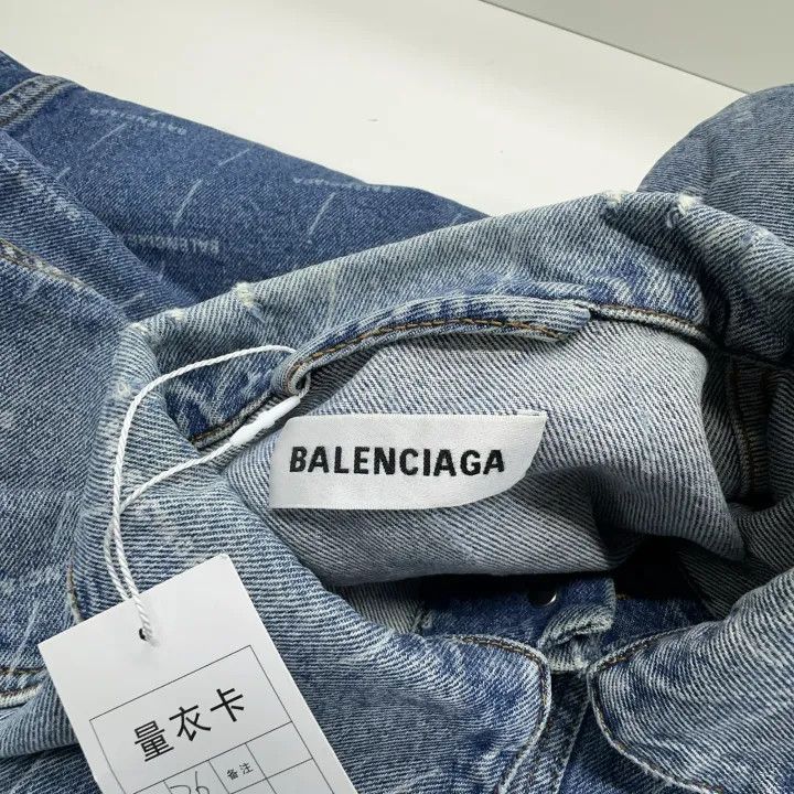 Balenciaga Balenciaga Letter Print Denim Jacket for Women 0079 Size S / US 4 / IT 40 - 4 Thumbnail
