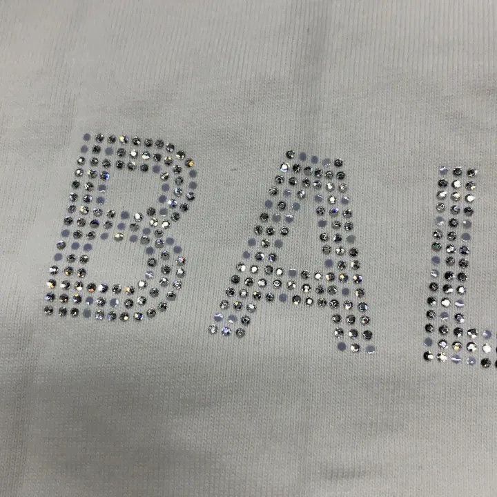 Balenciaga Balenciaga Letter Logo Crystal Embellished T-Shirt 0079 Size M / US 6-8 / IT 42-44 - 7 Thumbnail