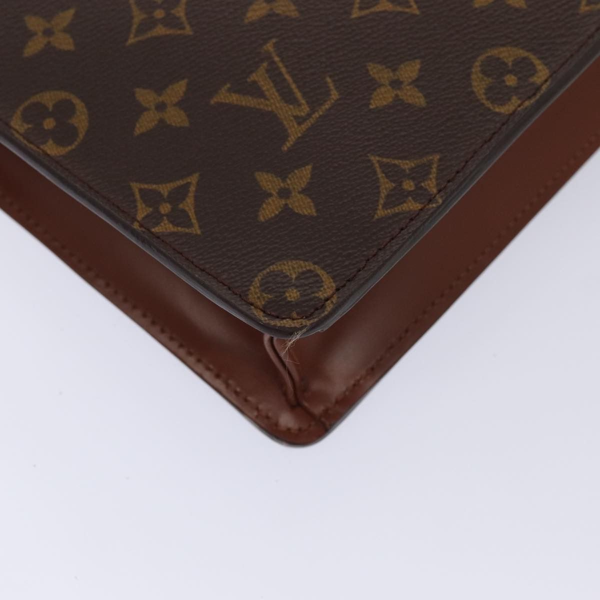 Louis Vuitton Louis Vuitton Pochette A4 clutch Size ONE SIZE - 14 Thumbnail