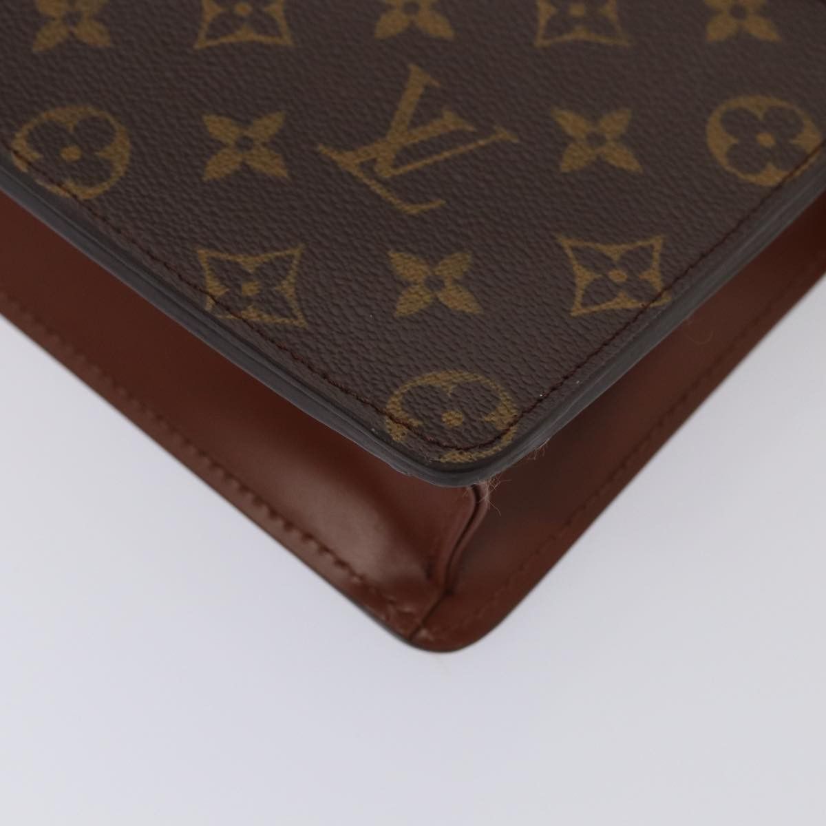 Louis Vuitton Louis Vuitton Pochette A4 clutch Size ONE SIZE - 11 Thumbnail