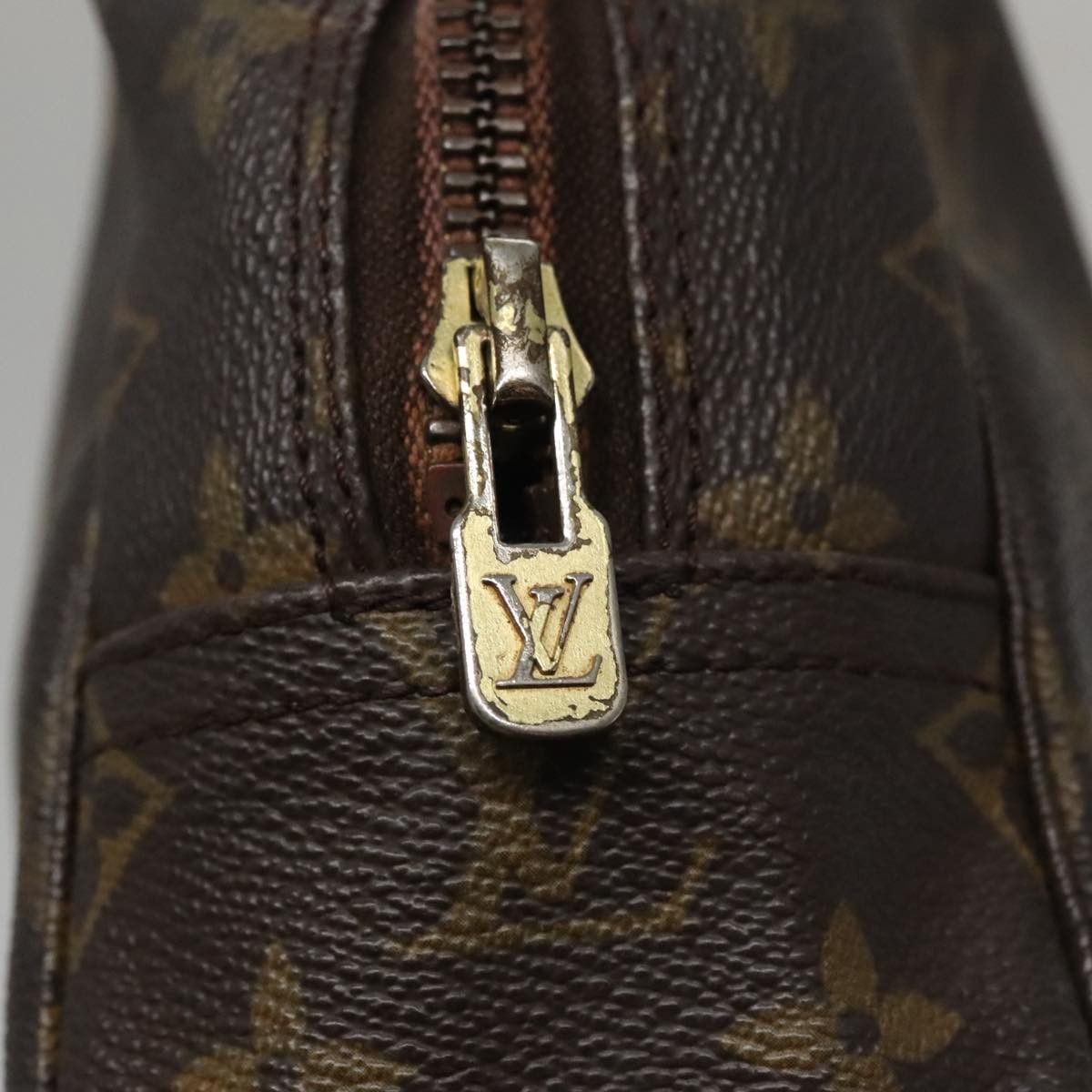 Louis Vuitton Louis Vuitton Trousse Toilette 28 clutch Size ONE SIZE - 10 Thumbnail