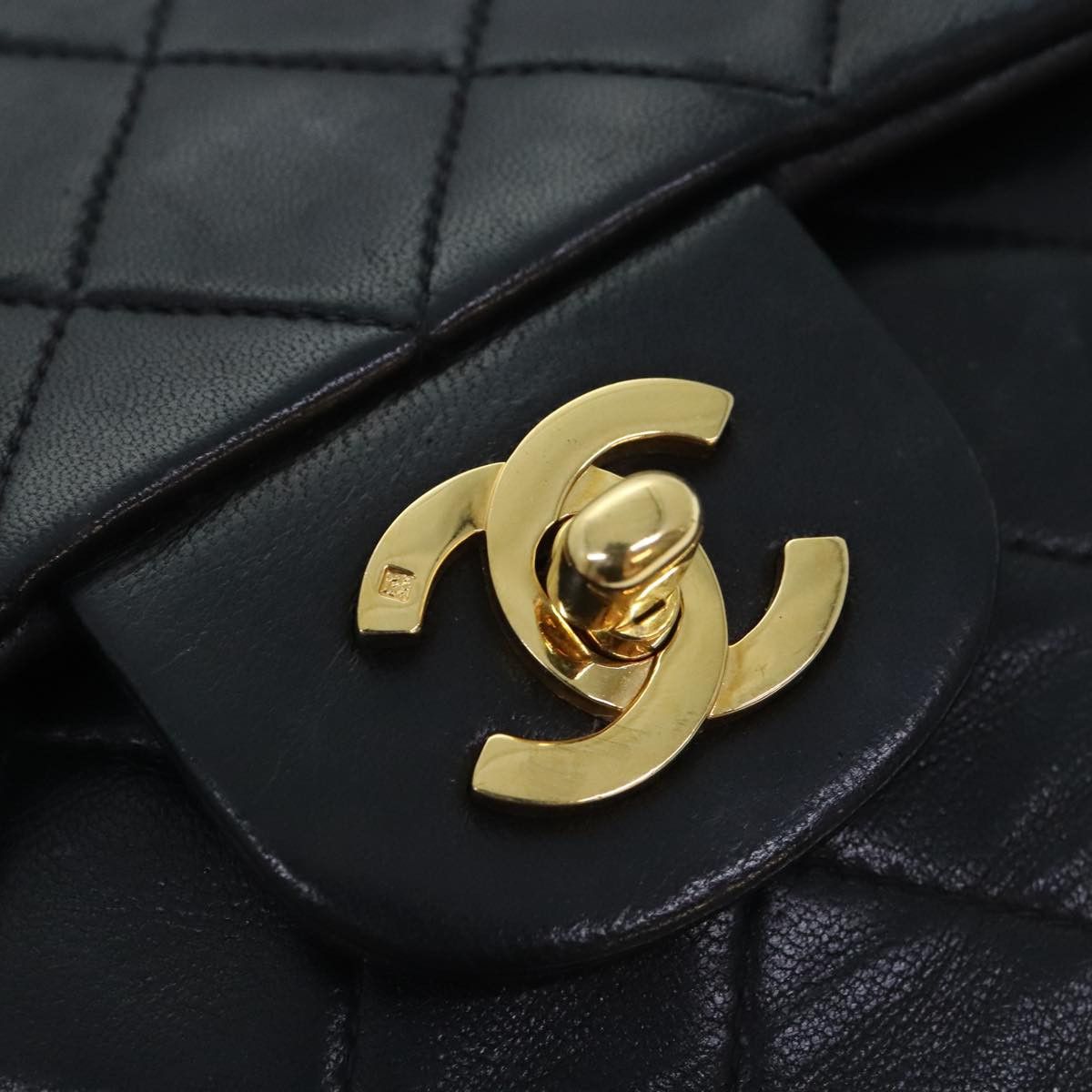 Chanel Chanel Timeless 26 shoulder Size ONE SIZE - 18 Thumbnail
