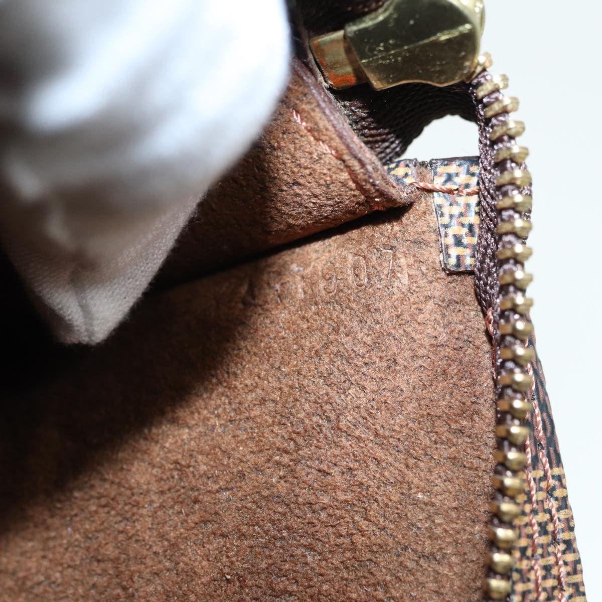 Louis Vuitton Louis Vuitton Trousse de Toilette wallet Size ONE SIZE - 13 Thumbnail