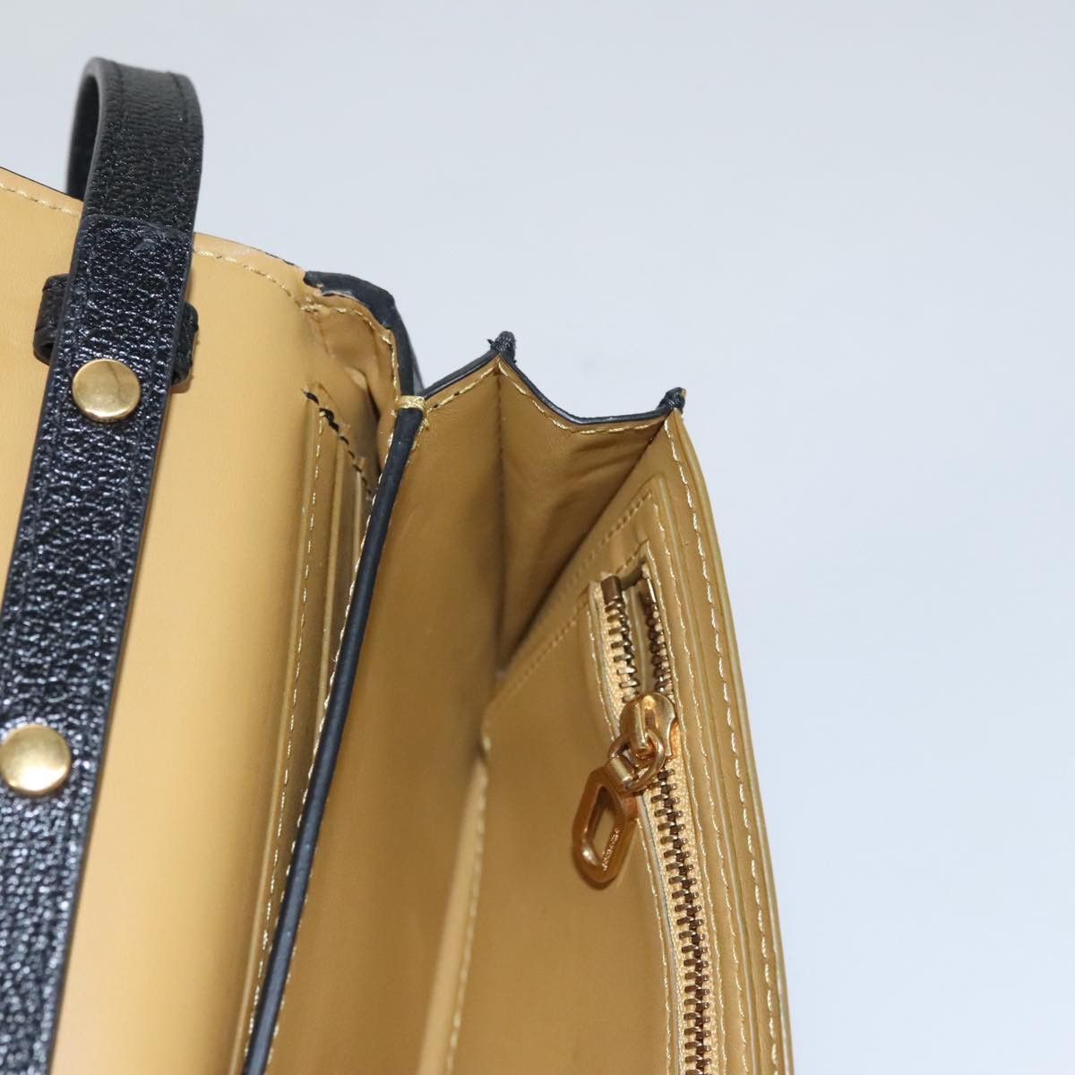 Burberry Burberry shoulder Size ONE SIZE - 20 Thumbnail