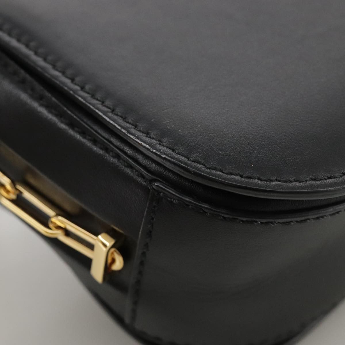 Valentino Valentino Garavani shoulder Size ONE SIZE - 9 Thumbnail
